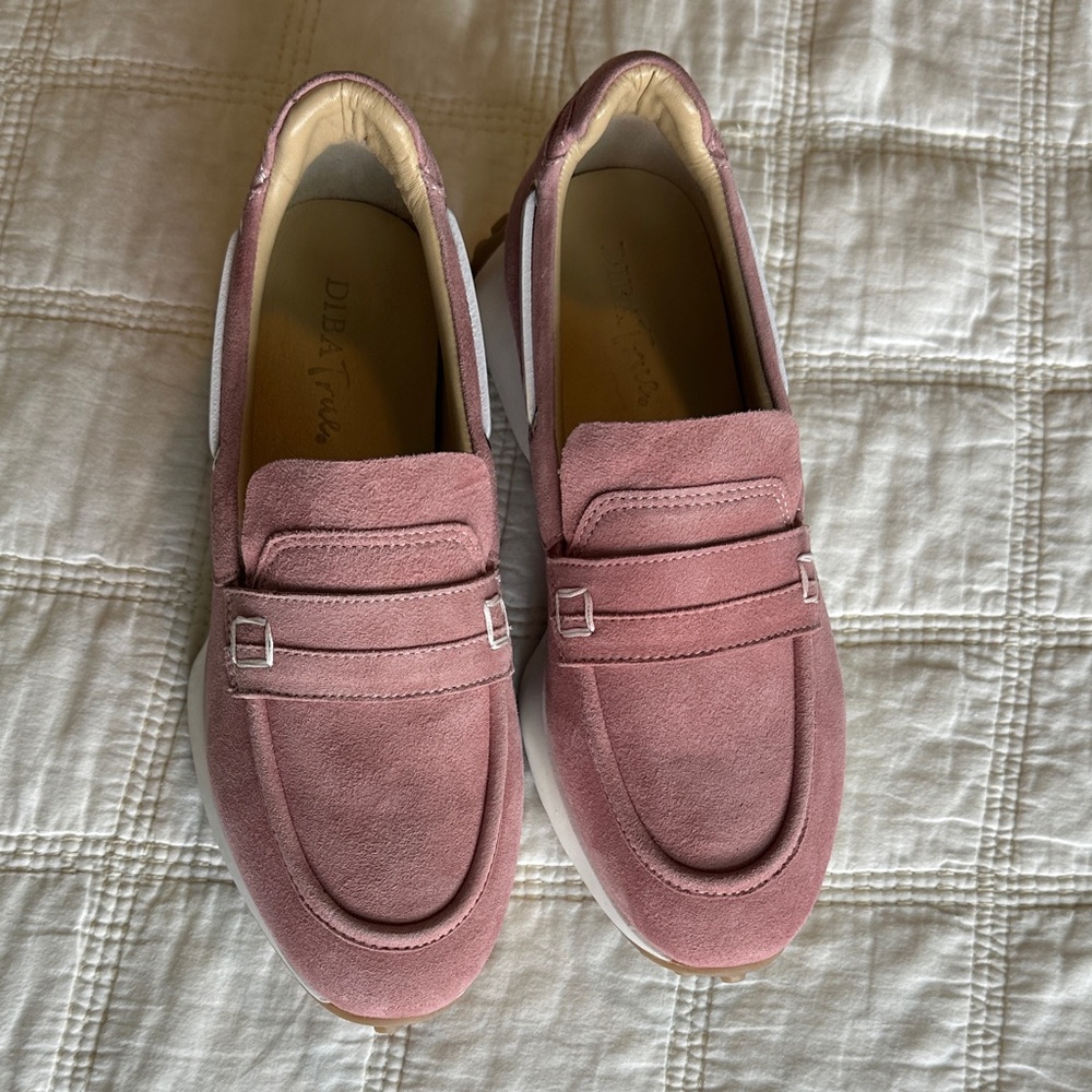 Diba True Pink Suede Loafers Women's SlipOn Comfort Shoes Platform Sole Size 8.5